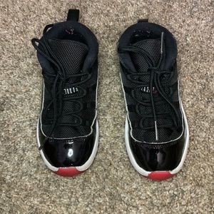 Little kids Jordan shoes Size 10